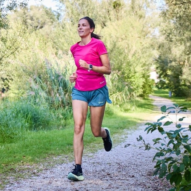 Gravel tek: zakaj postaja najbolj priljubljen način teka v naravi